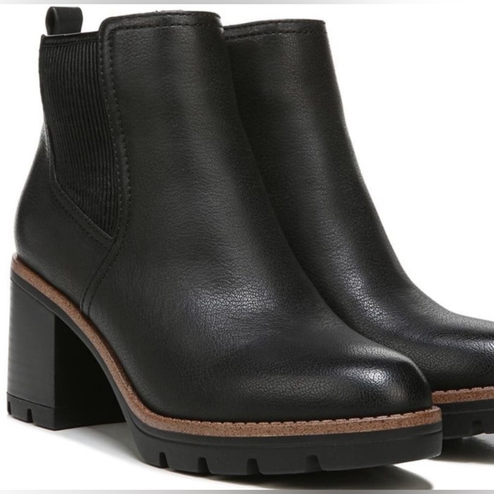 naturalizer madalynn boot ( worn 1 time ) size 9.5